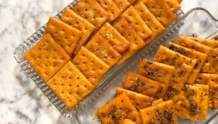 Butter-Baked Saltine Crackers