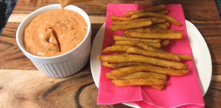 Fried Pickles with Spicy Mayonnaise